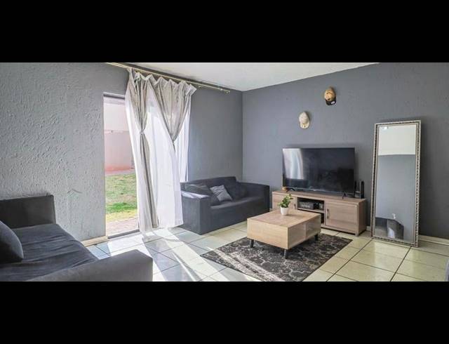 3 BEDROOM APARTMENT FOR SALE IN DIE HOEWES